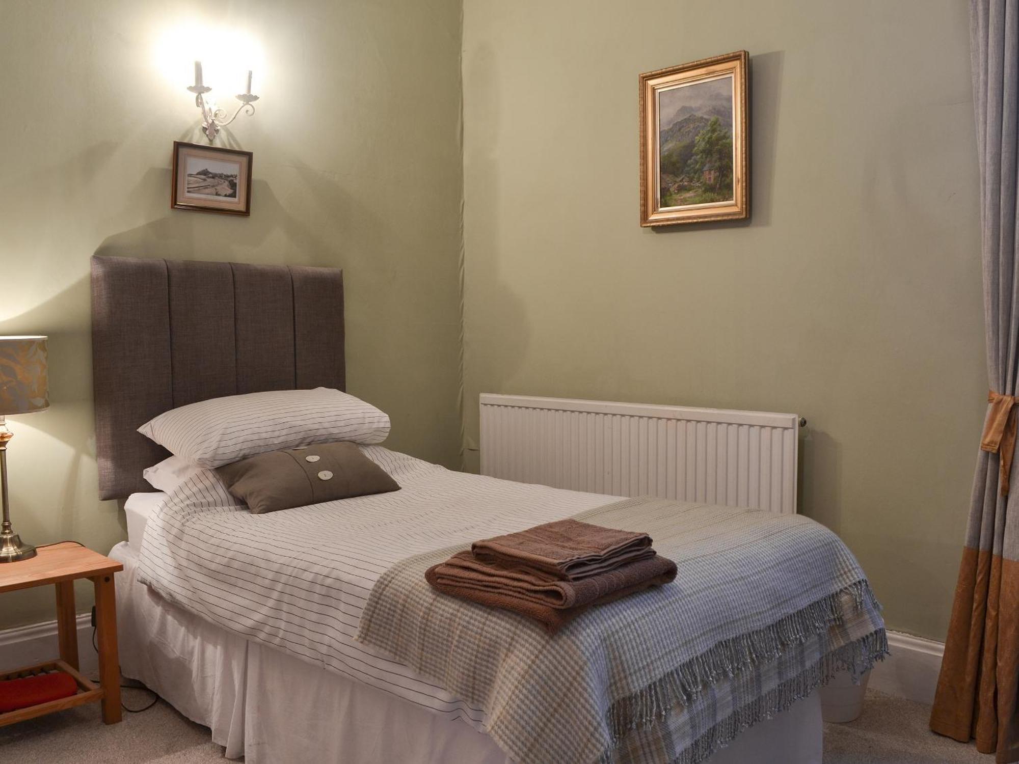 Villa Gaerwen à Criccieth Extérieur photo